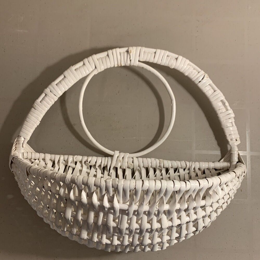 Vintage Wicker Wall Pocket Basket White Country Cottage Farmhouse Hanging 14”
